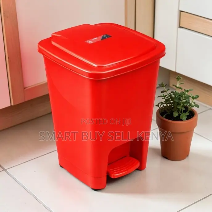 Eco Friendly Balanced Structure 30l Hard Plastic Step Pedal Waste Bin