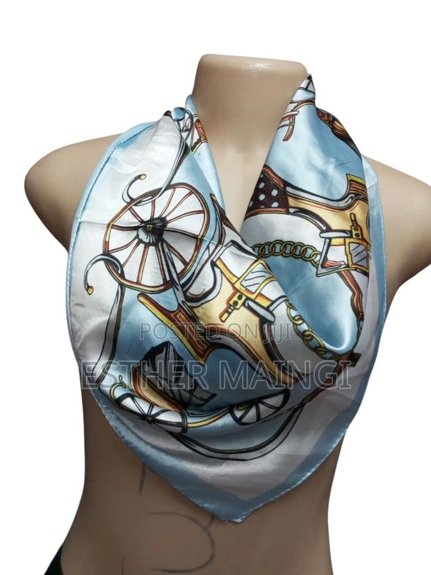 Silk Scarves and Shalws - thumbnail 15