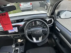 Toyota Hilux 2020 White