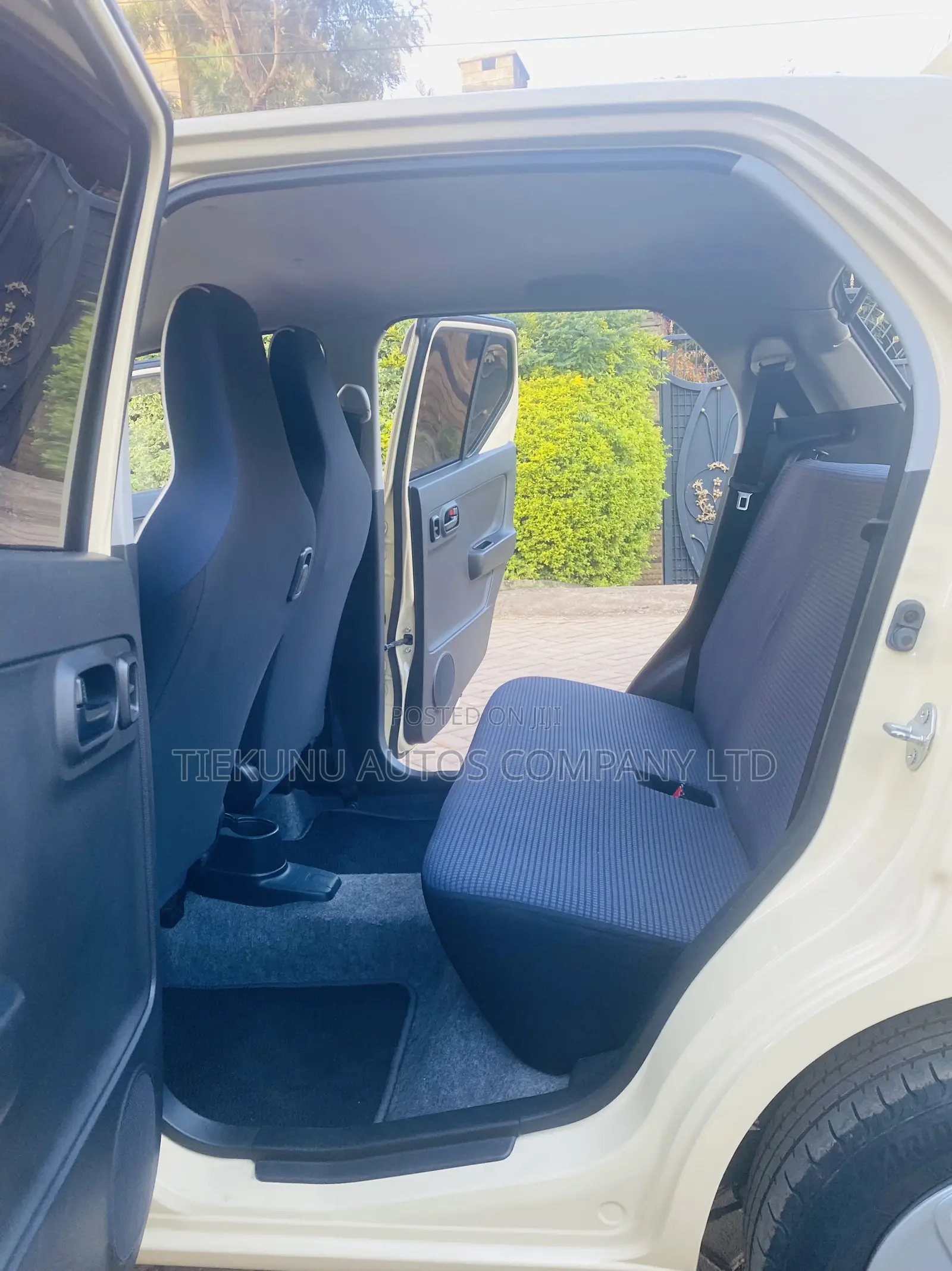 Suzuki Alto 660cc FWD 2019 Beige