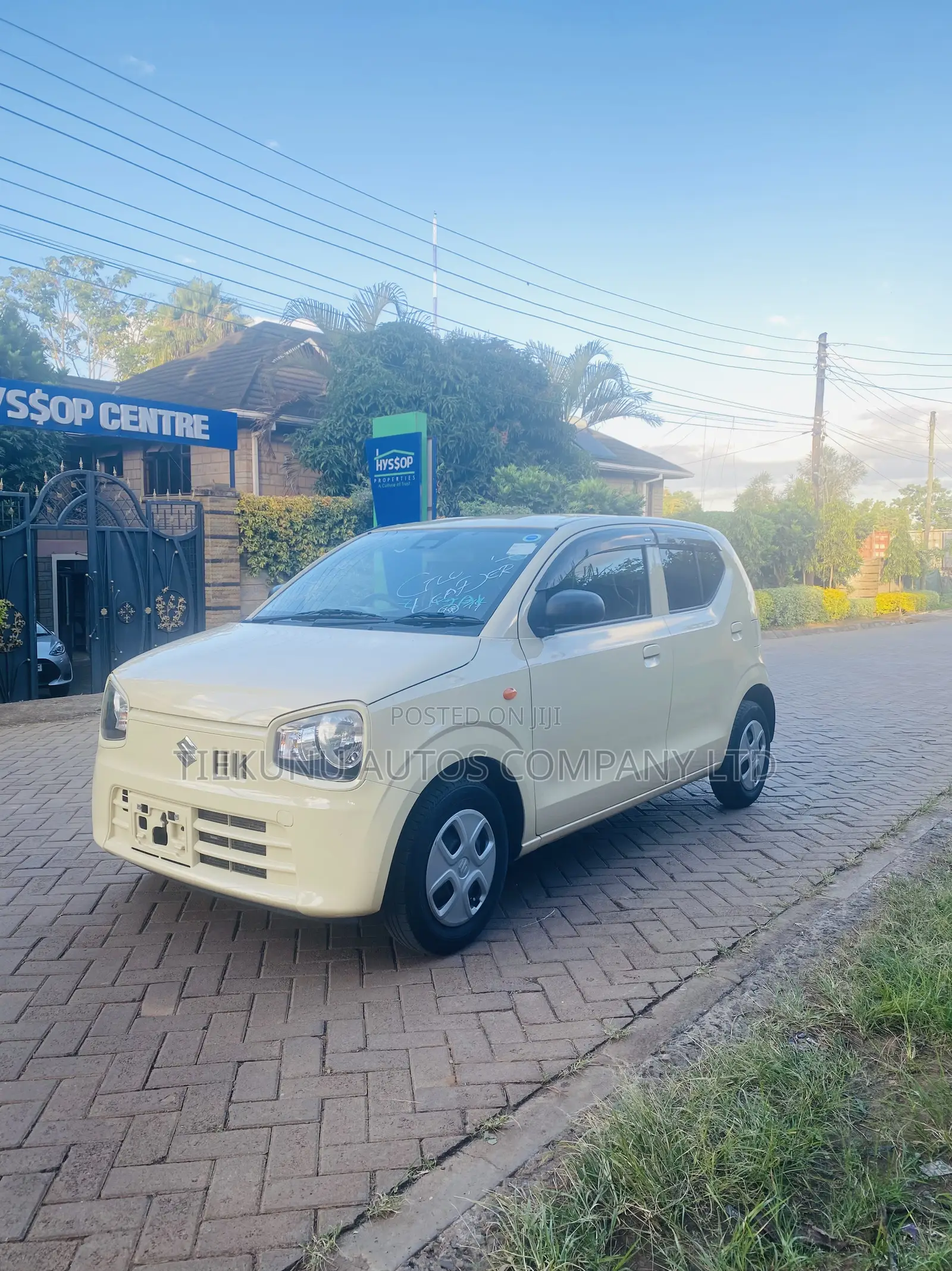 Suzuki Alto 660cc FWD 2019 Beige