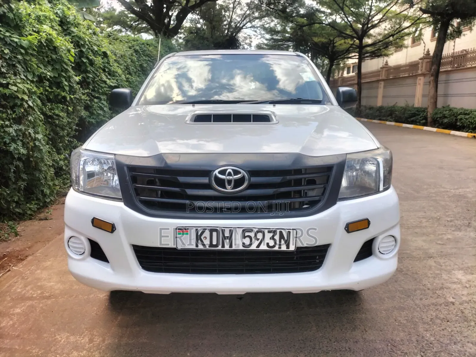 Toyota Hilux 2015 Pearl