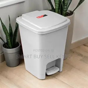 Elegant Finish Best Performance 30l Hard Plastic Step Pedal Waste Bin