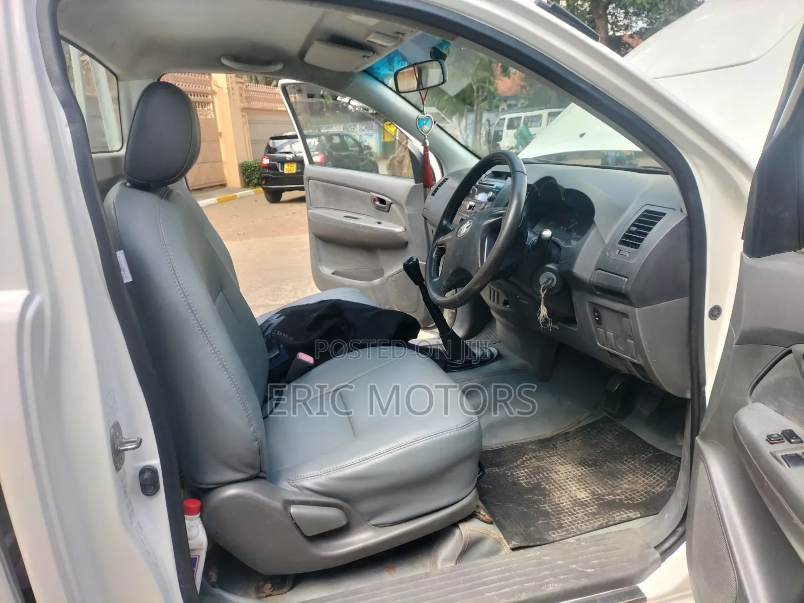 Toyota Hilux 2015 Pearl
