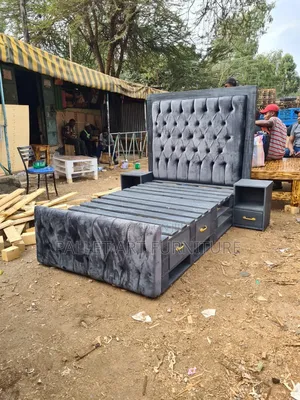 Pallet Chester Bed