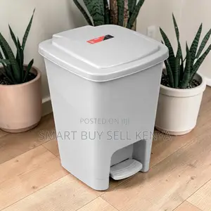 Clean Surface Rust Free 30l Hard Plastic Step Pedal Waste Garbage Bin
