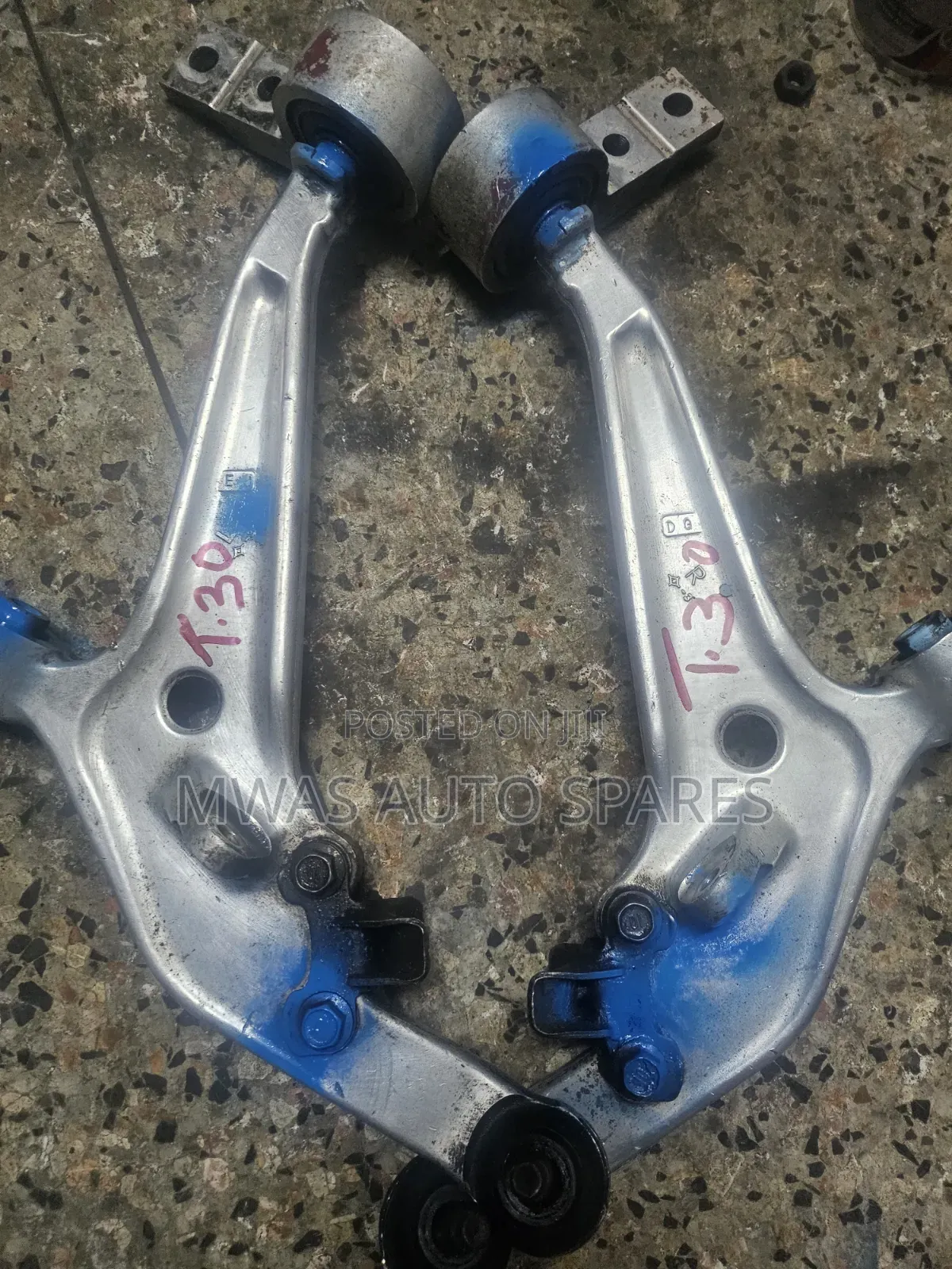 Nissan X Trail T30 Control Arm