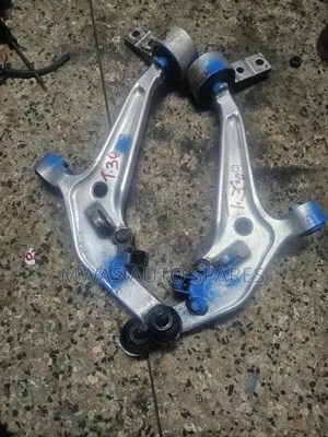 Nissan X Trail T30 Control Arm
