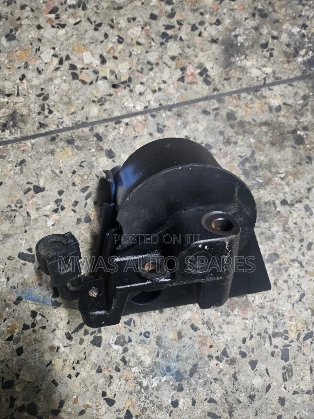 X Trail T30 Engine Mountain