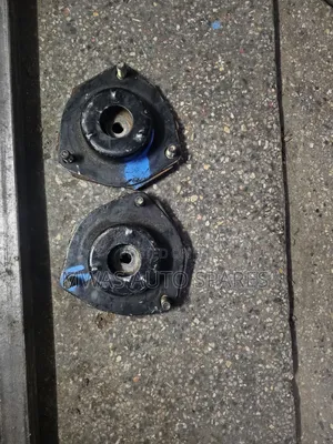 X Trail T30 Front Shock Mountain and Bearing