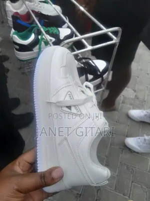 Uburnedge Street Sneakers