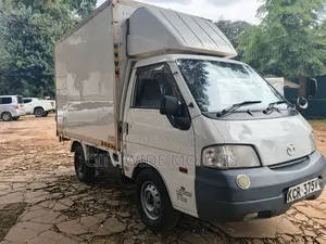 Mazda Bongo 2011 White
