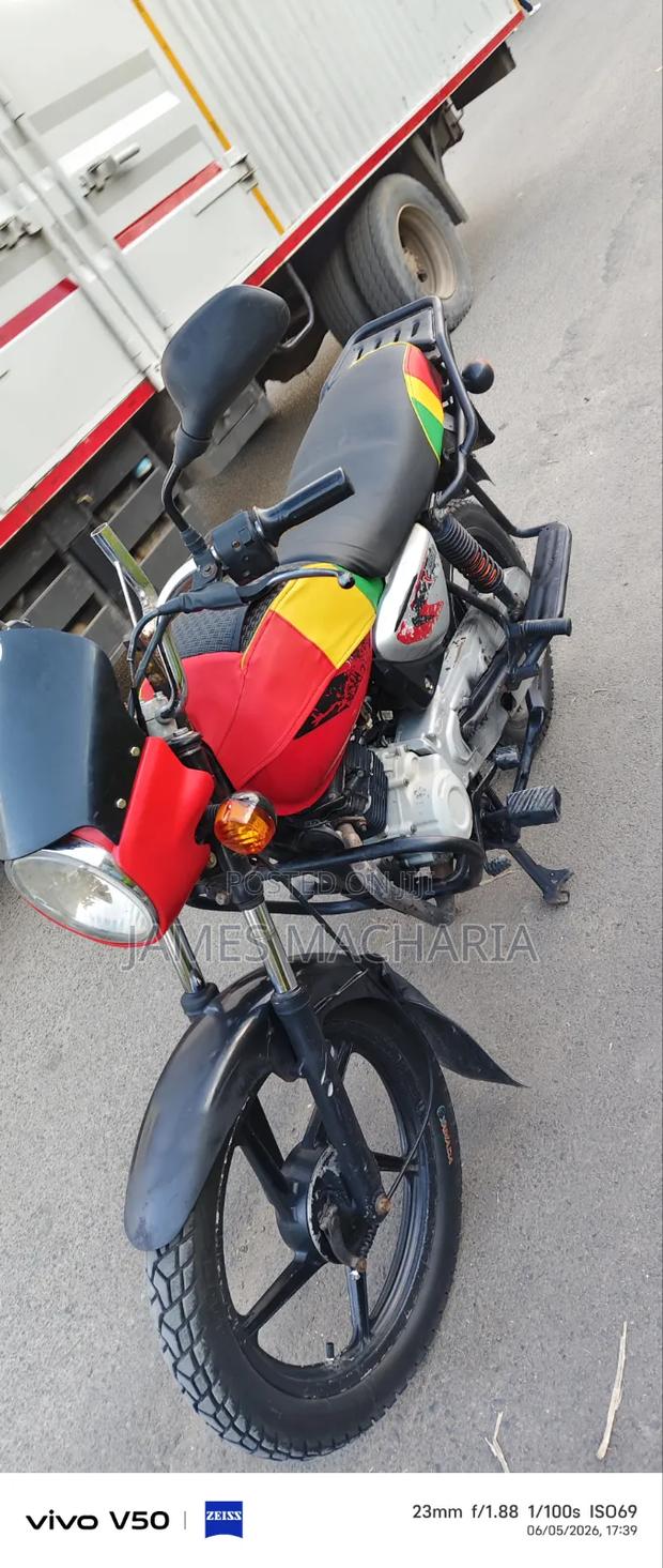 Bajaj Boxer 150 UG 2025 Red - thumbnail 8