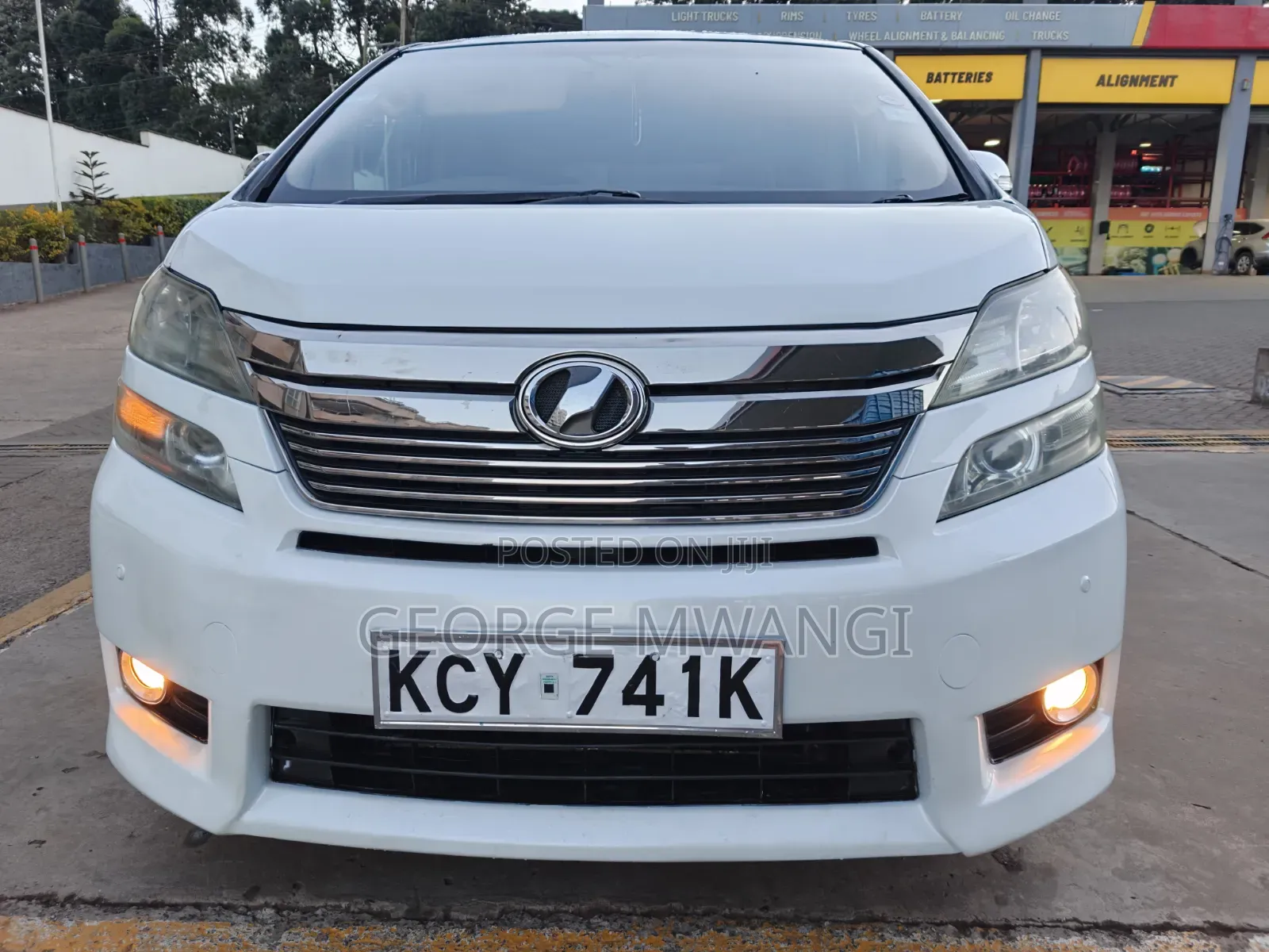 Toyota Vellfire 2012 White