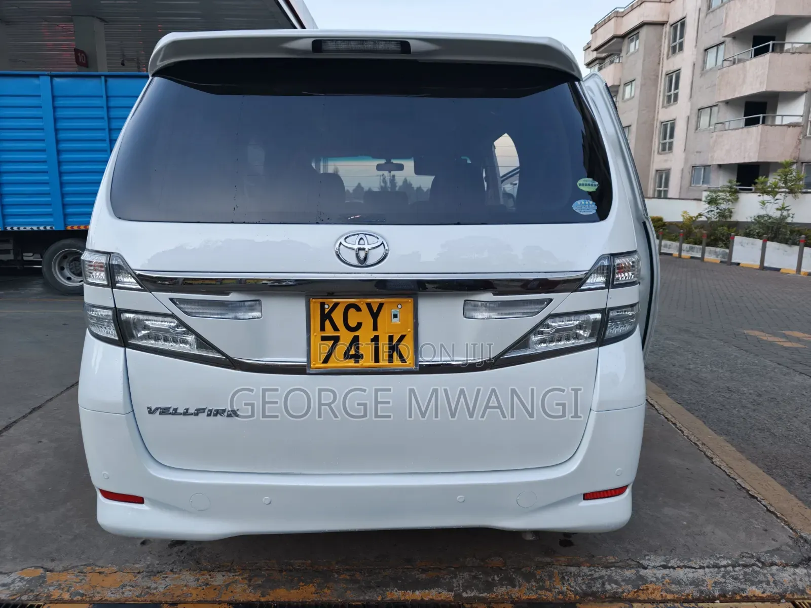 Toyota Vellfire 2012 White
