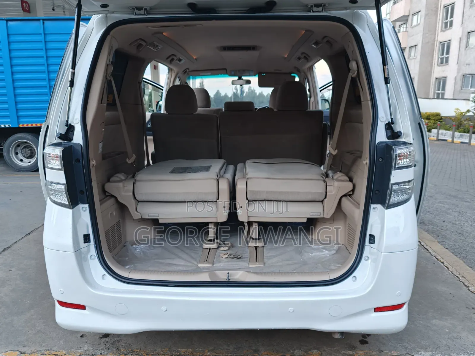 Toyota Vellfire 2012 White