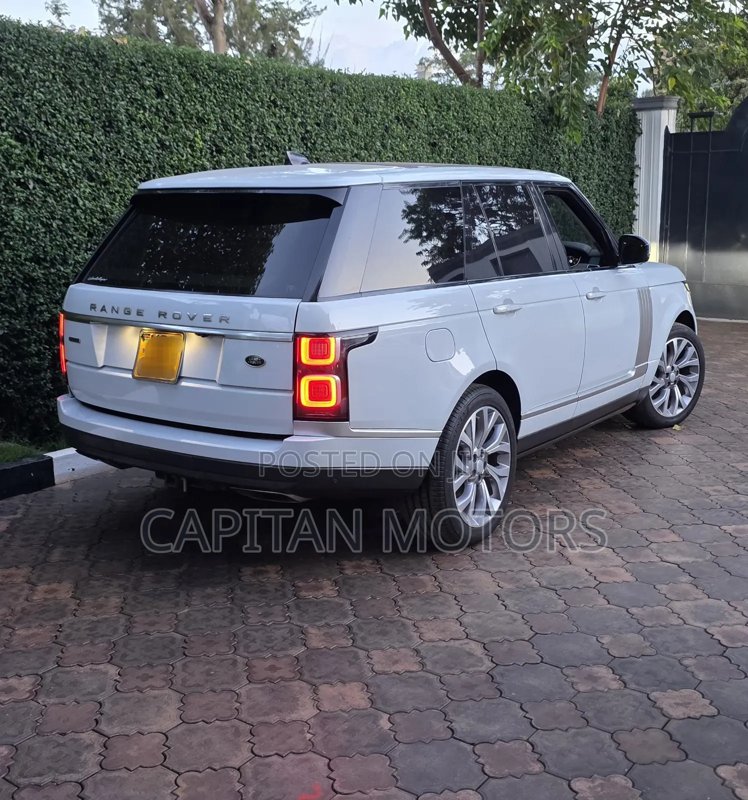 Land Rover Range Rover Vogue 2018 Pearl
