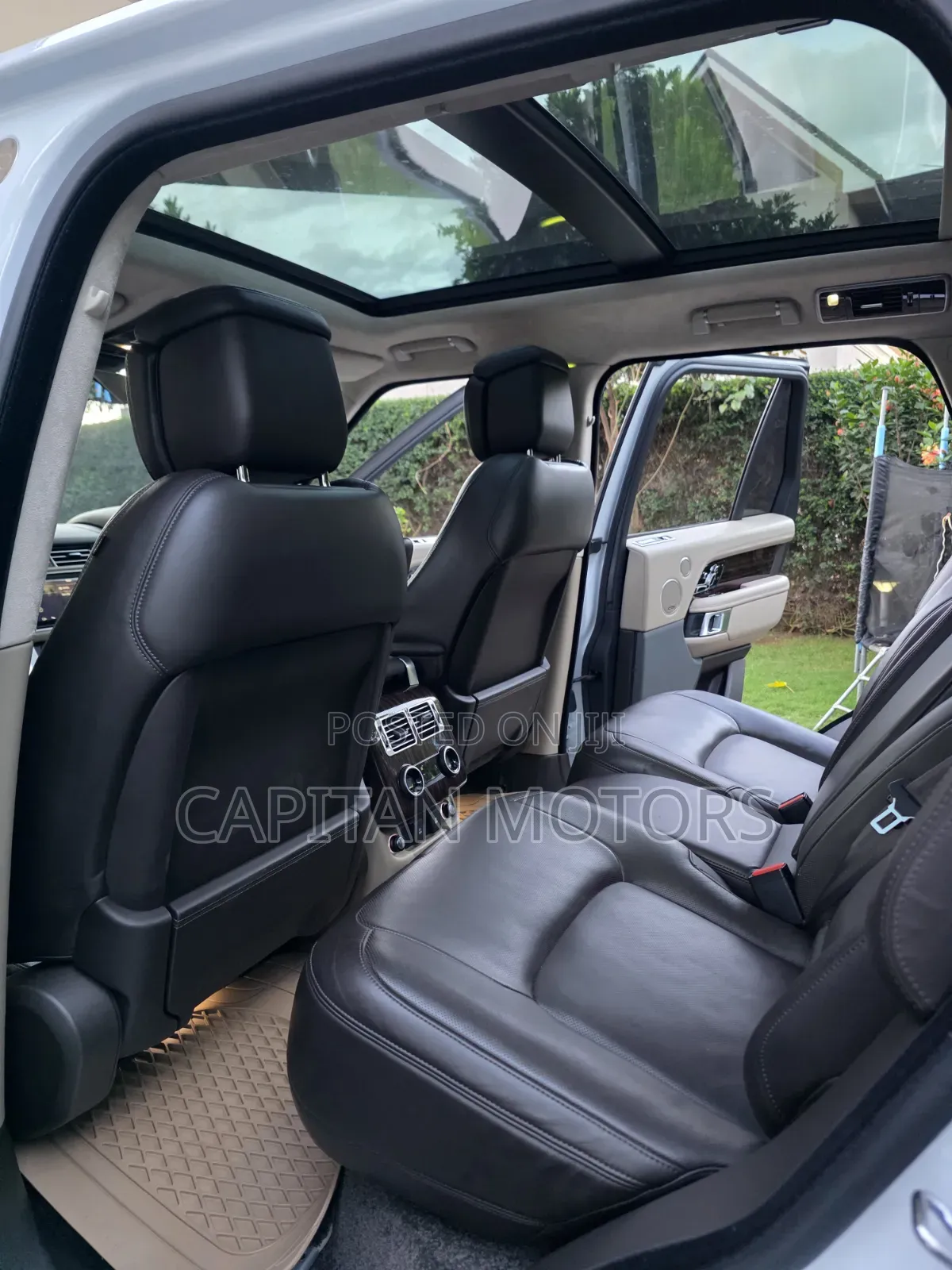 Land Rover Range Rover Vogue 2018 Pearl