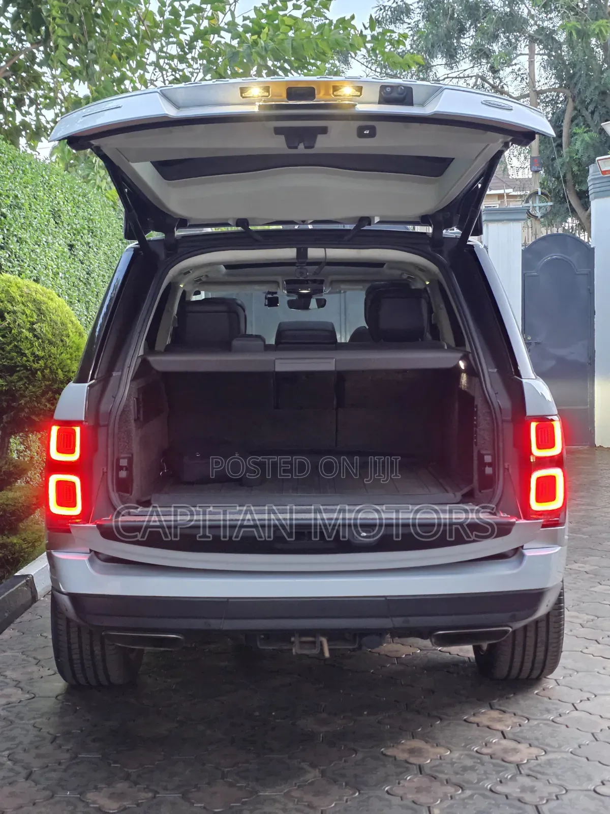 Land Rover Range Rover Vogue 2018 Pearl