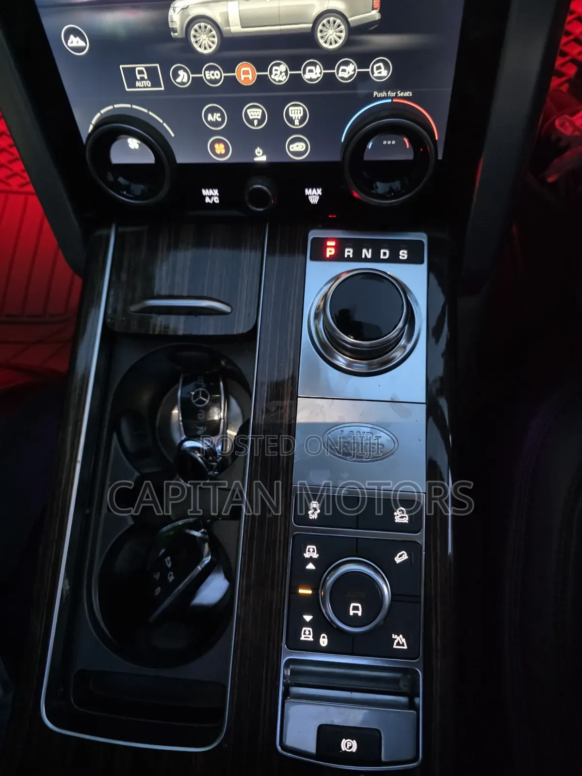 Land Rover Range Rover Vogue 2018 Pearl