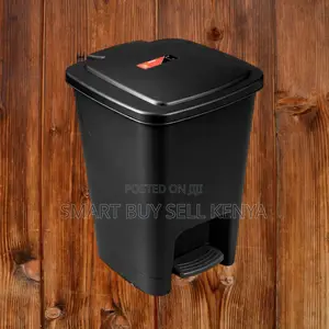 30 Litres Hard Plastic Odor Seal Step Pedal Garbage Waste Dust Bin