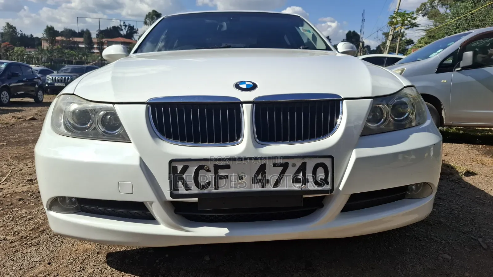 BMW 320i 2009 White