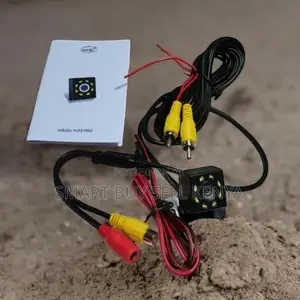 Universal Car Rear View Camera With Wide Angle and Rca Connection