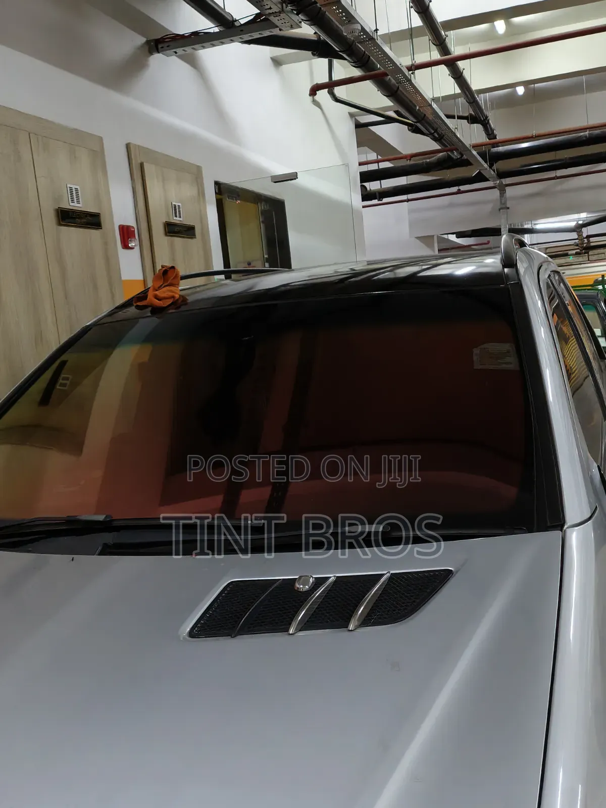 Chameleon Windscreen Film Installation/ Premium Heat Rejection