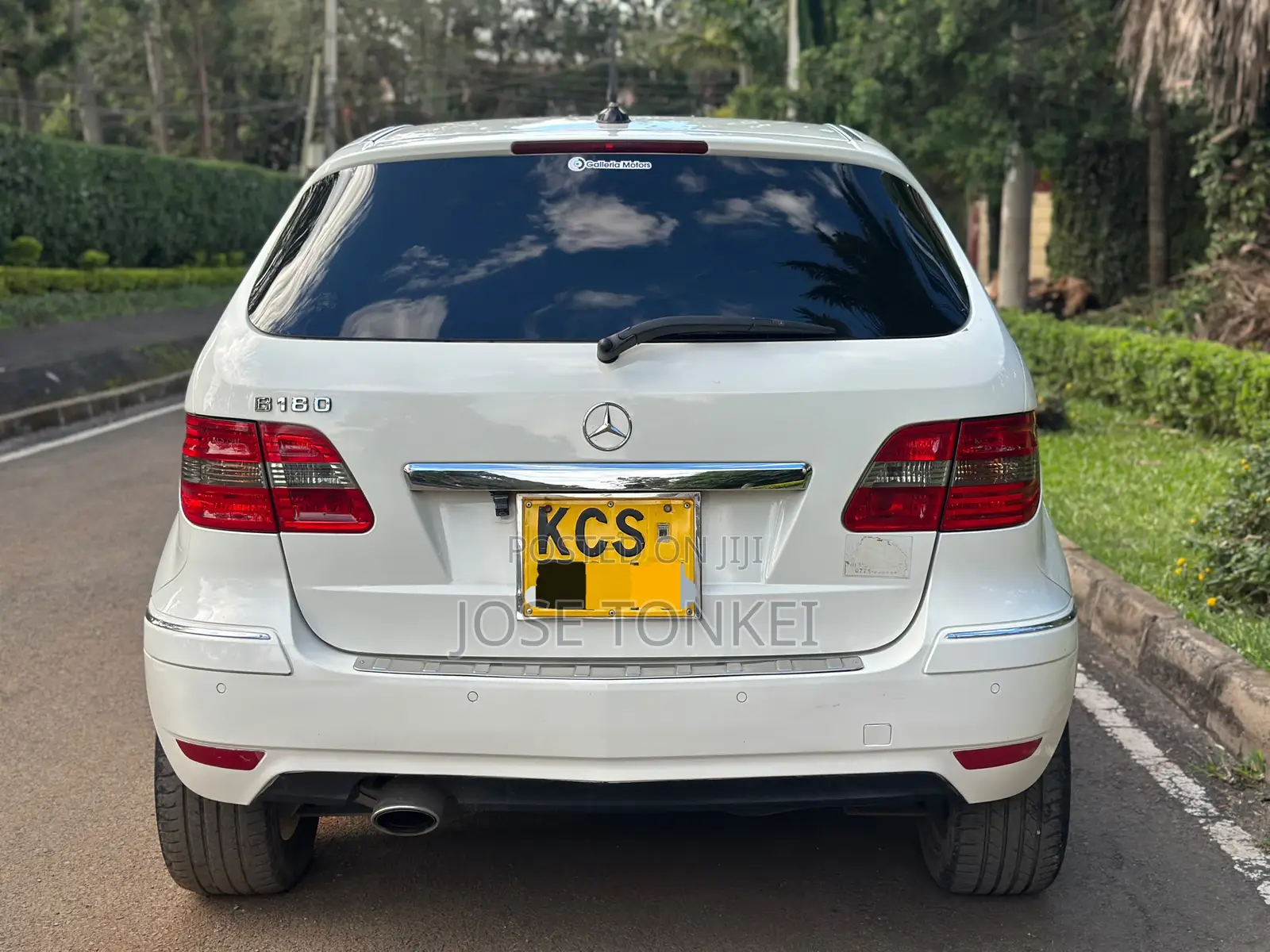 Mercedes-Benz B-Class B180 Petrol 2011 White
