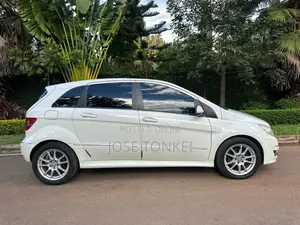 Mercedes-Benz B-Class B180 Petrol 2011 White