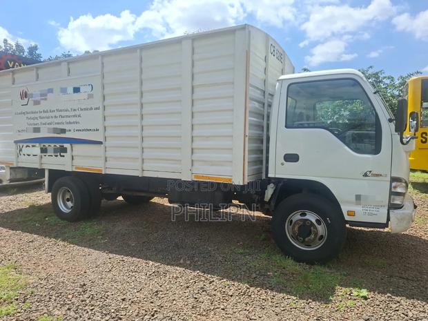 Isuzu NKR Local - thumbnail 3