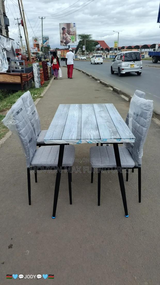 Top Glass Dinning Table Dinning Chairs