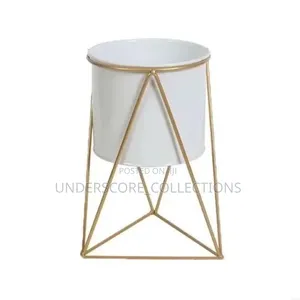 *Nordic Geometric Metal Iron Flower Pot*