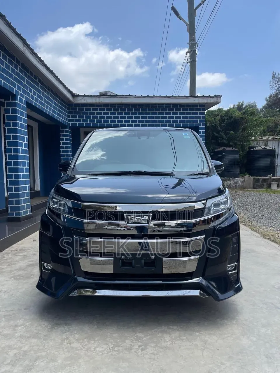 Toyota Noah 2018 Black