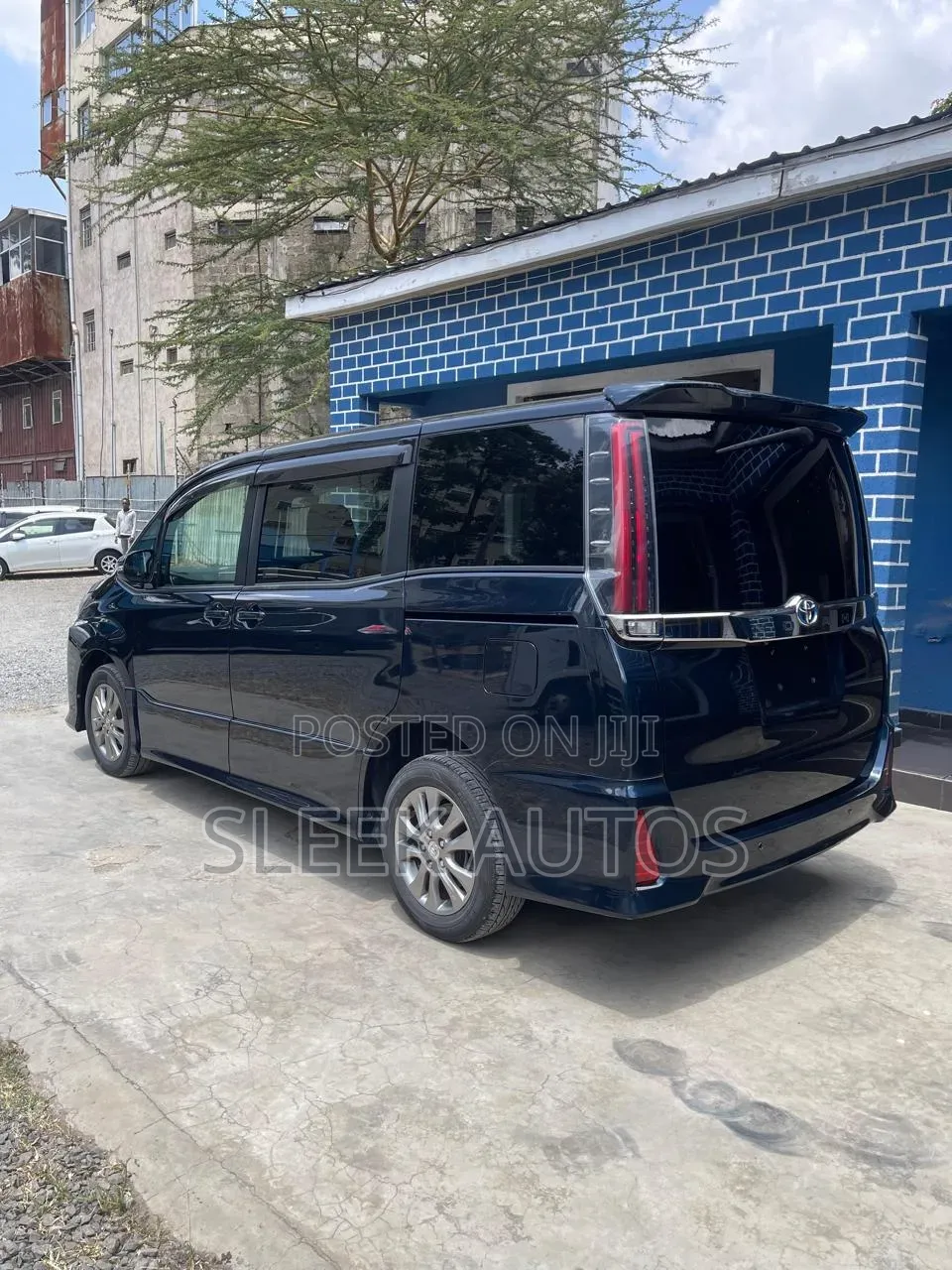 Toyota Noah 2018 Black