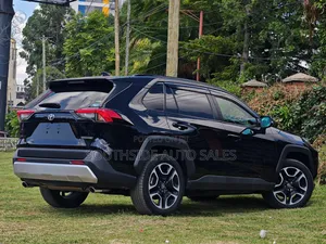 Toyota RAV4 2019 Matt Black
