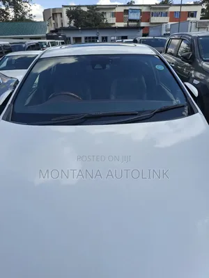 Toyota Harrier 2.0 2019 White