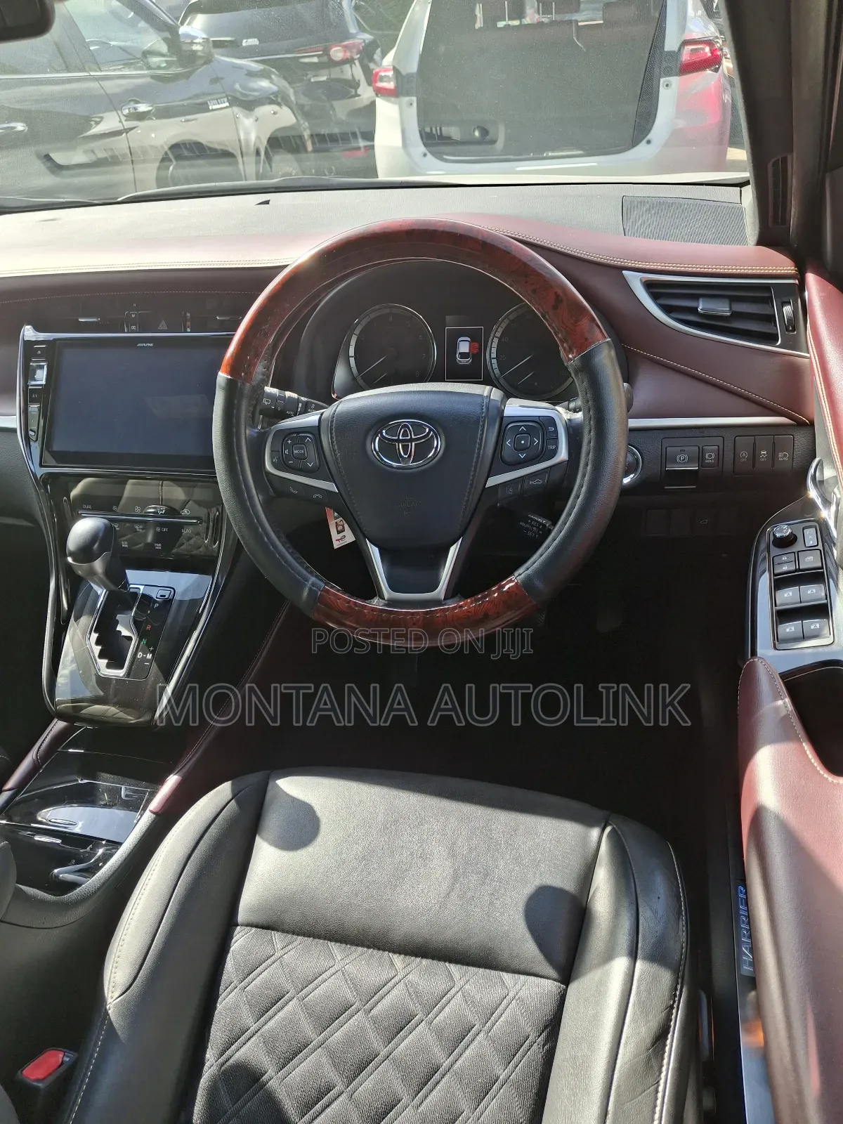 Toyota Harrier 2.0 2019 White