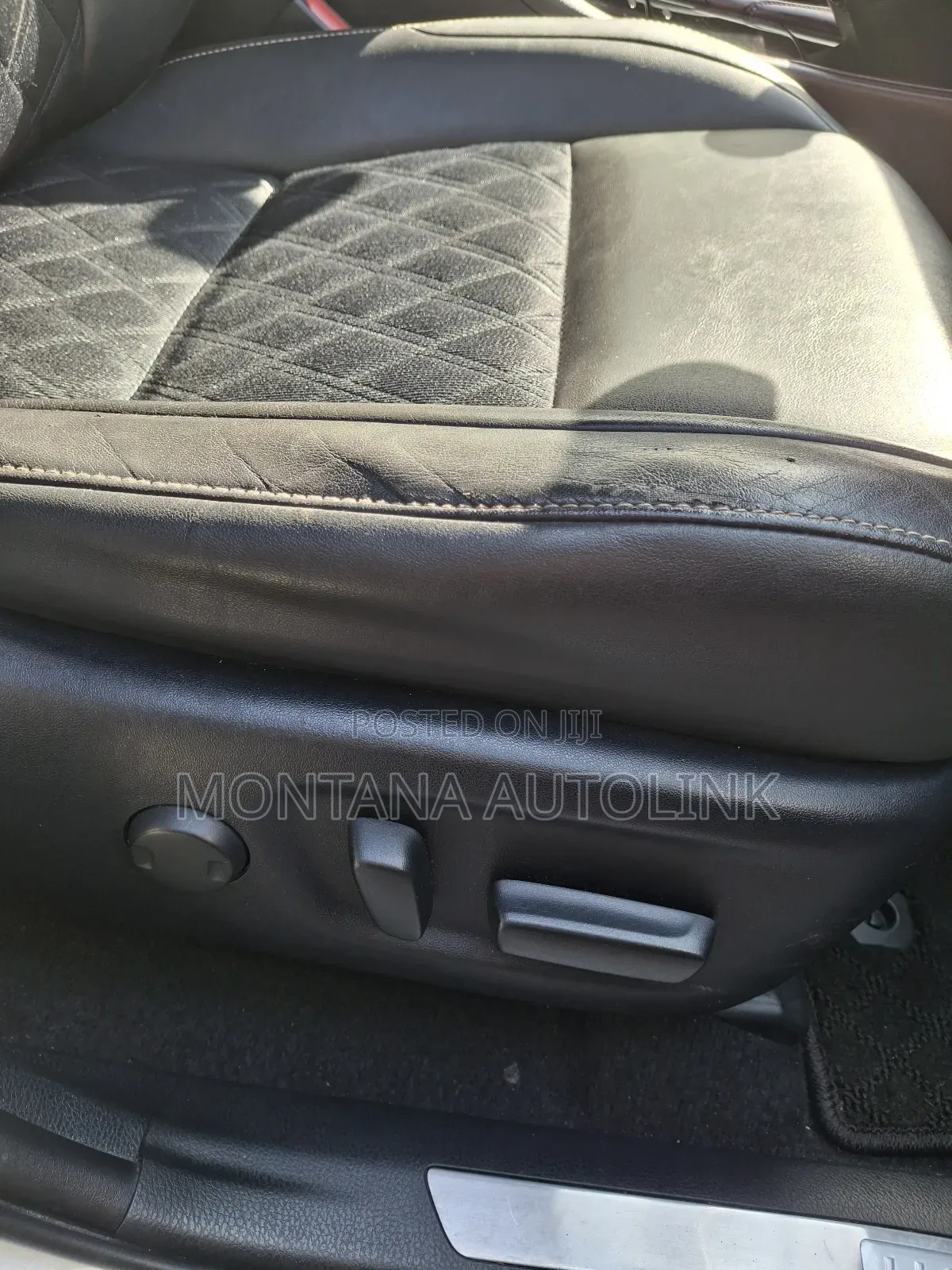 Toyota Harrier 2.0 2019 White