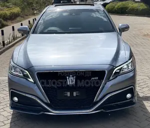 Toyota Crown 2019 Gray