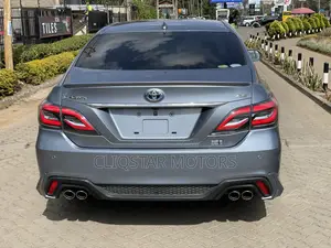 Toyota Crown 2019 Gray