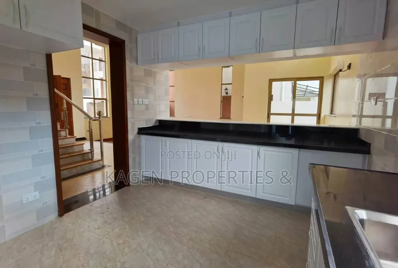 5bdrm House in Lavington, Muthangari for rent