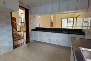 5bdrm House in Lavington, Muthangari for rent