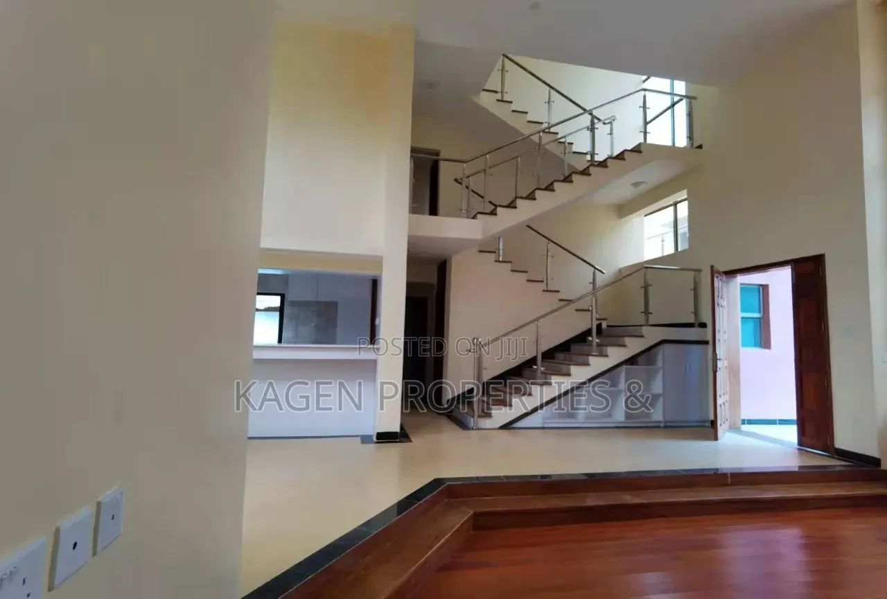 5bdrm House in Lavington, Muthangari for rent
