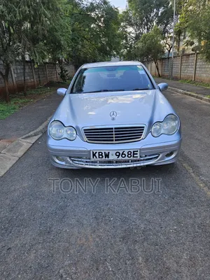 Mercedes-Benz C200 2006 Silver