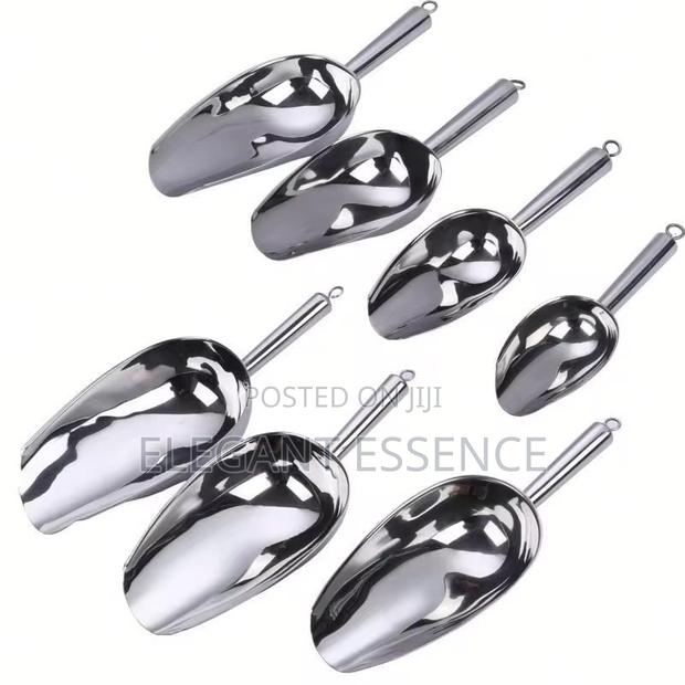18.5cm Stainless Steel Scoop