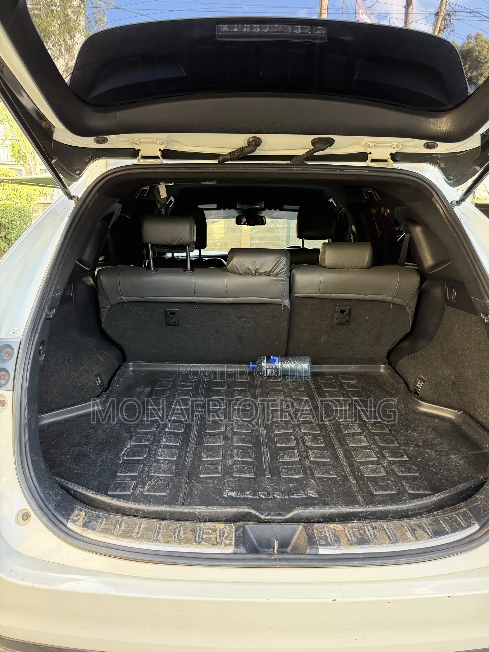 Toyota Harrier 2.5 Hybrid 4WD 2015 White