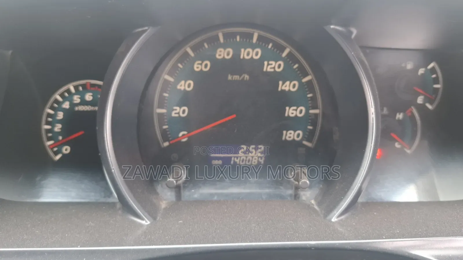 Toyota HiAce 2012 Silver