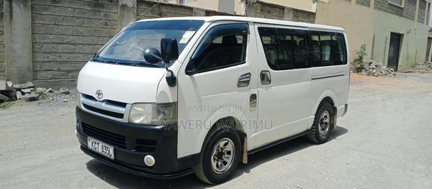 Toyota HiAce 2011 White - thumbnail 4