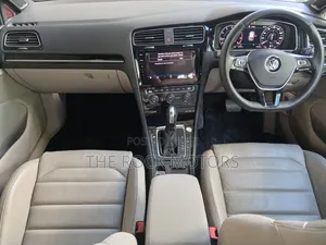 Volkswagen Golf 2019 White